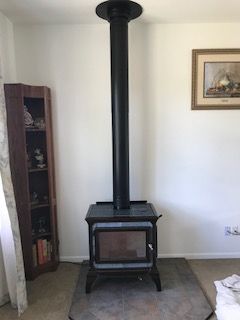 8023-4120R-Hearthstone Heritage Freestanding Wood Stove Brown Enamel With Polished Stone With Right Side Door